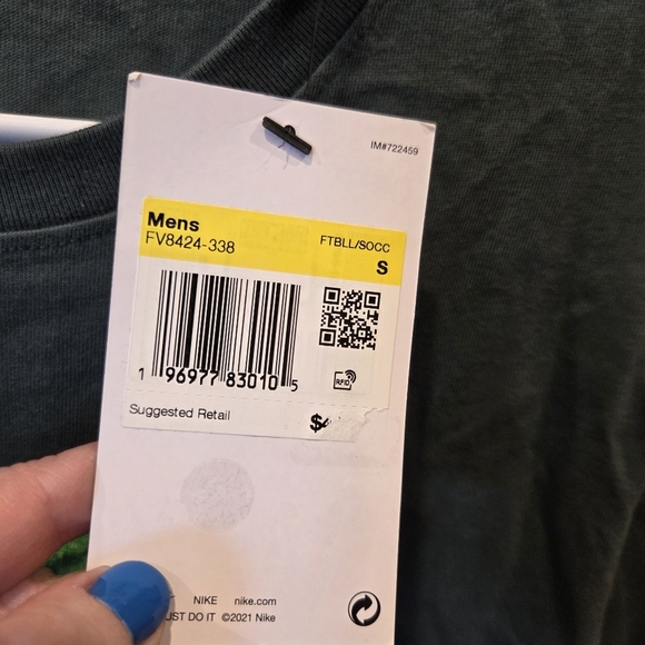 Nike Men's Small Pitch Precision Soccer Graphic T-Shirt in Dark Green New - Picture 4 of 11